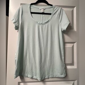Mint Green Athleta Flowy Tee - Small